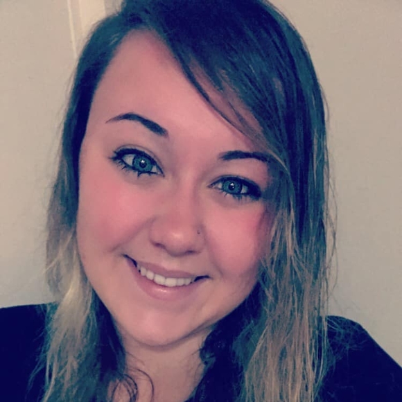 Meet your Posher, Evie - Picture 1 of 1